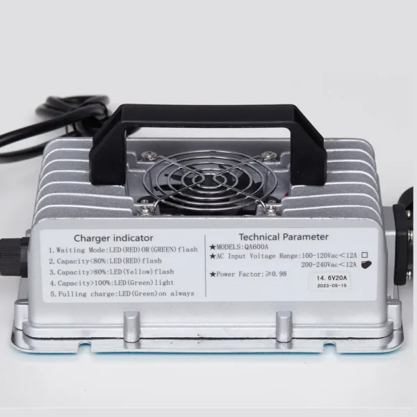 Зарядное устройство однофазное 12V 20A IP67