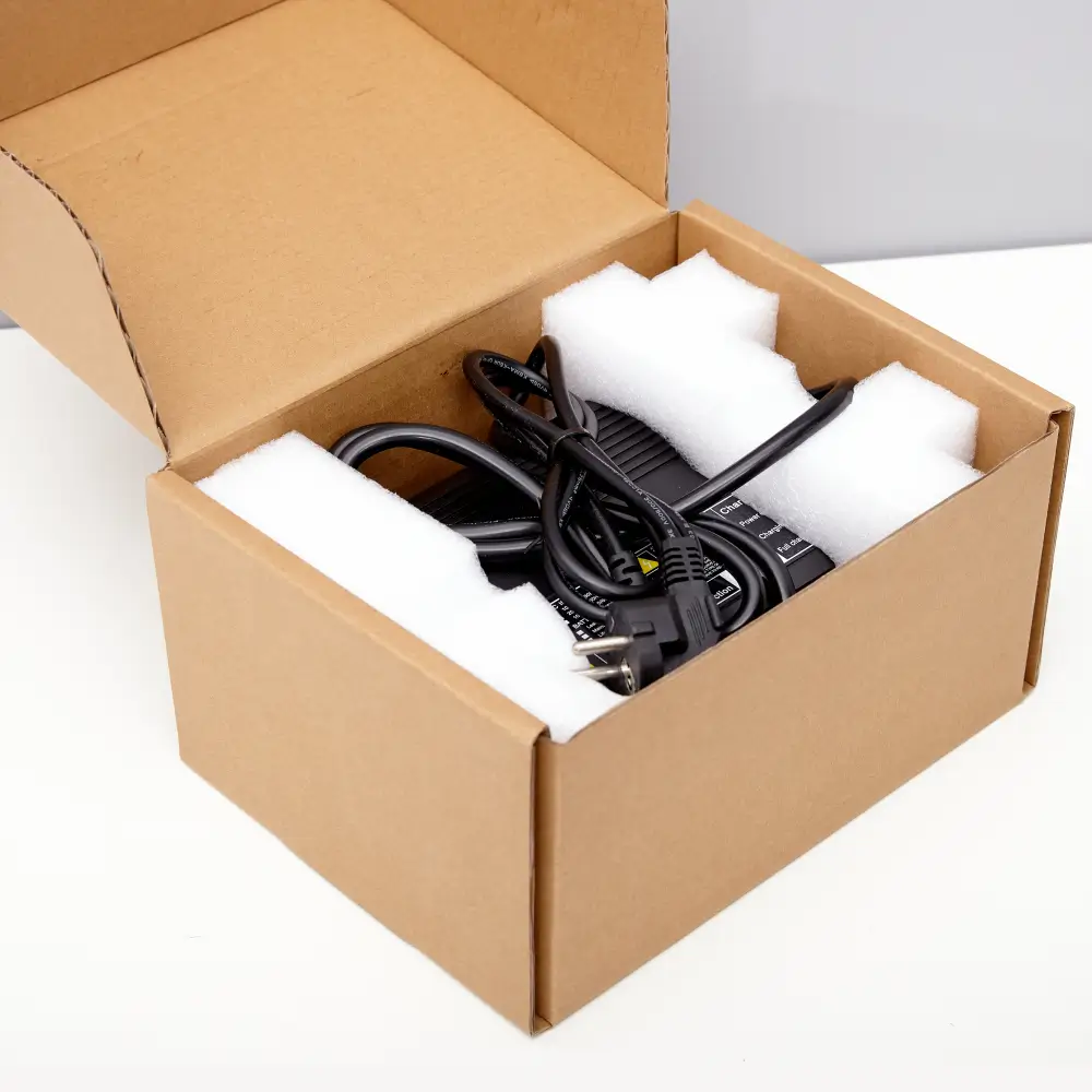 Зарядное устройство однофазное 24В 20А 2 Зарядное устройство однофазное 24В 20А упаковка