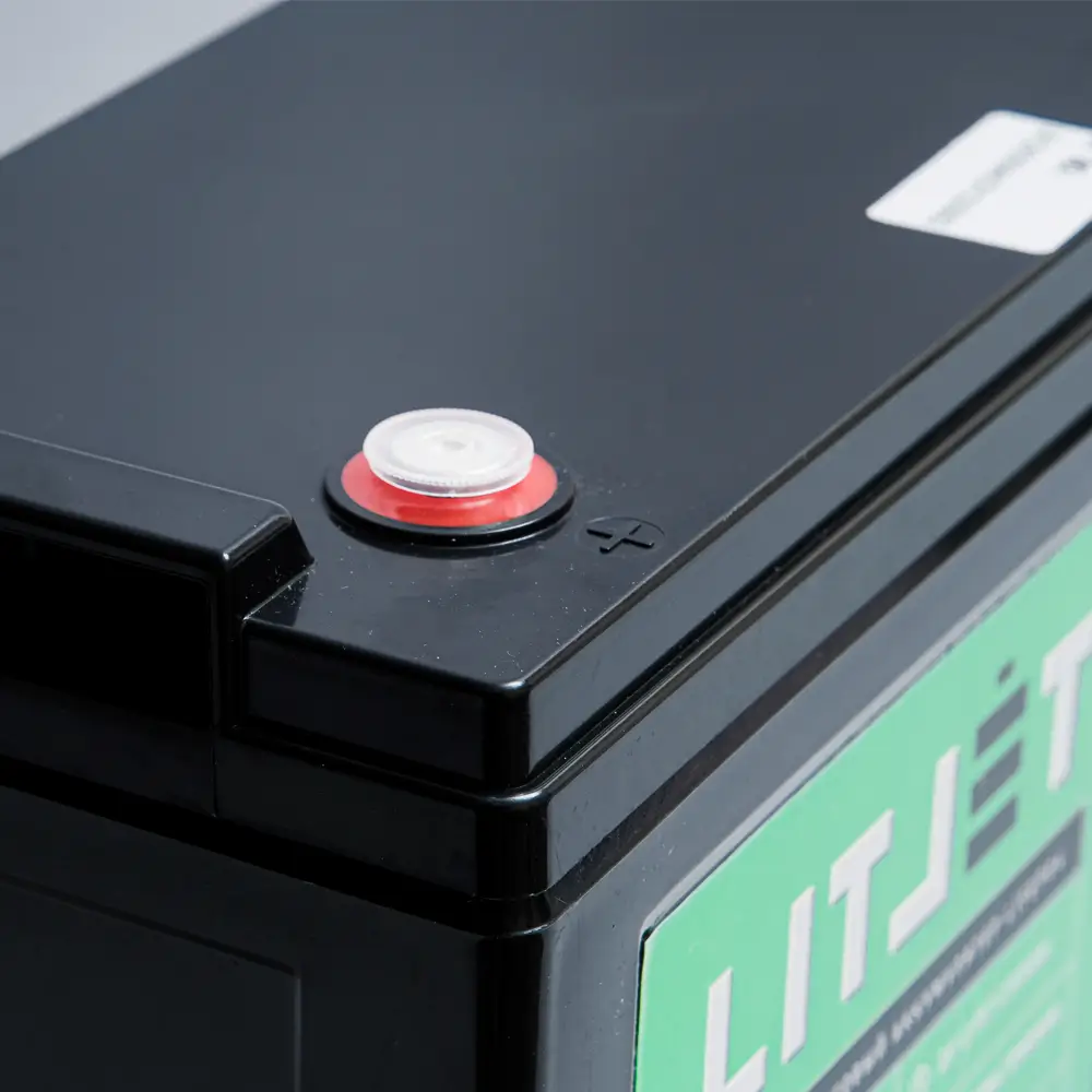 Литиевый аккумулятор тяговый LITJET GREEN LiFePO4 12V 200Ah 2560Wh с Bluetooth IP67 BMS 200 A 4 Литиевый аккумулятор тяговый LITJET GREEN LiFePO4 12V 200Ah 2560Wh w Bluetooth IP65