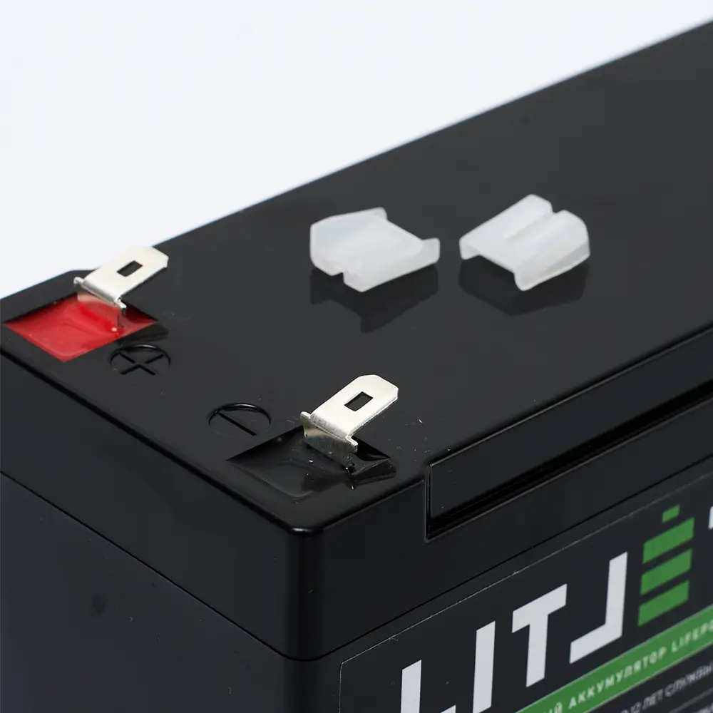 Литиевый аккумулятор тяговый LITJET BLACK LiFePO4 12V 7Ah 90Wh IP67 4 аккумулятор тяговый LITJET BLACK LiFePO4 12V 7Ah фото клемм