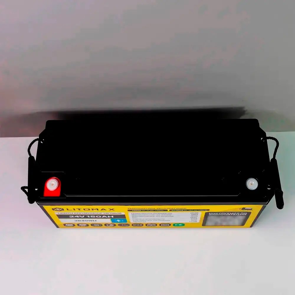 Литиевый аккумулятор тяговый LITOMAX IP68 LiFePO4 24V 150Ah 3840Wh с Bluetooth Мах 150A 4 Литиевый аккумулятор тяговый LITOMAX IP68 LiFePO4 24V 150Ah 3840Wh с Bluetooth Мах 150A фото сверху